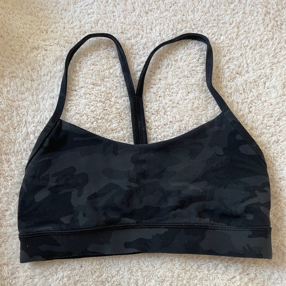 Camo Lululemon sports bra